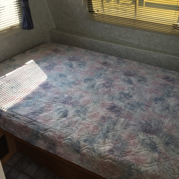 Camper - Picture 5 of 10